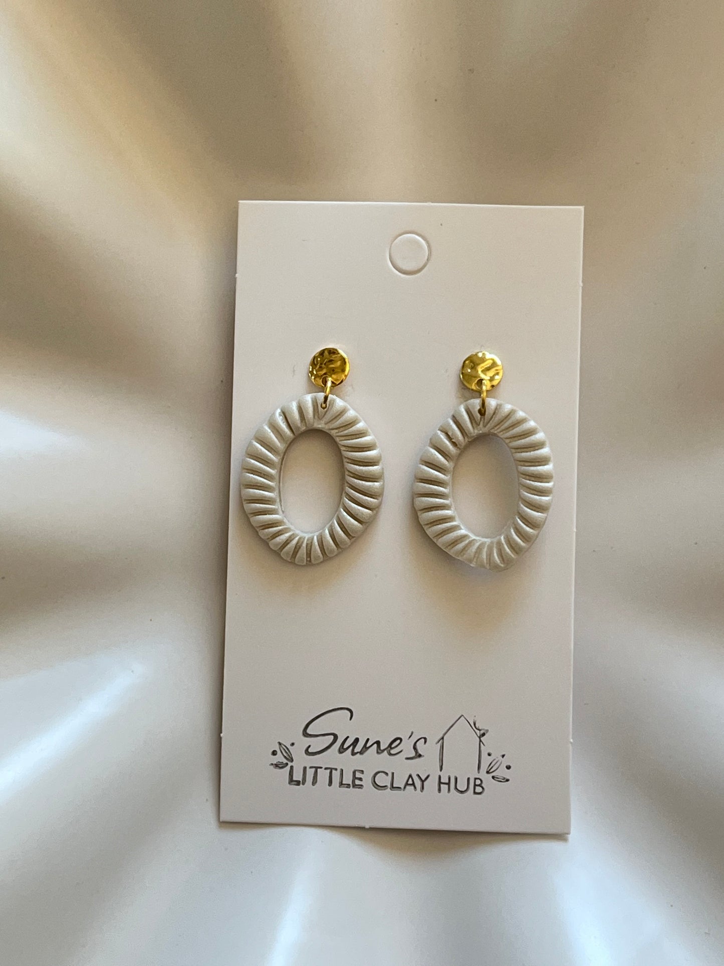 Striped Oval